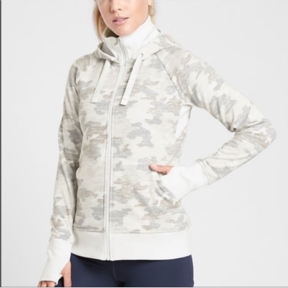 Athleta Triumph Printed Hoodie Grey Gypsum Camo Size Medium‎